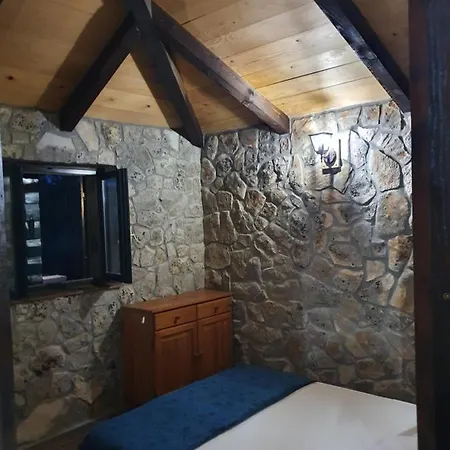Robinson Casa de Férias Tisno