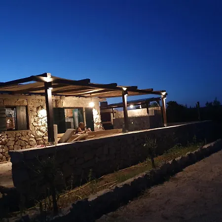 Holiday home Robinzon *
